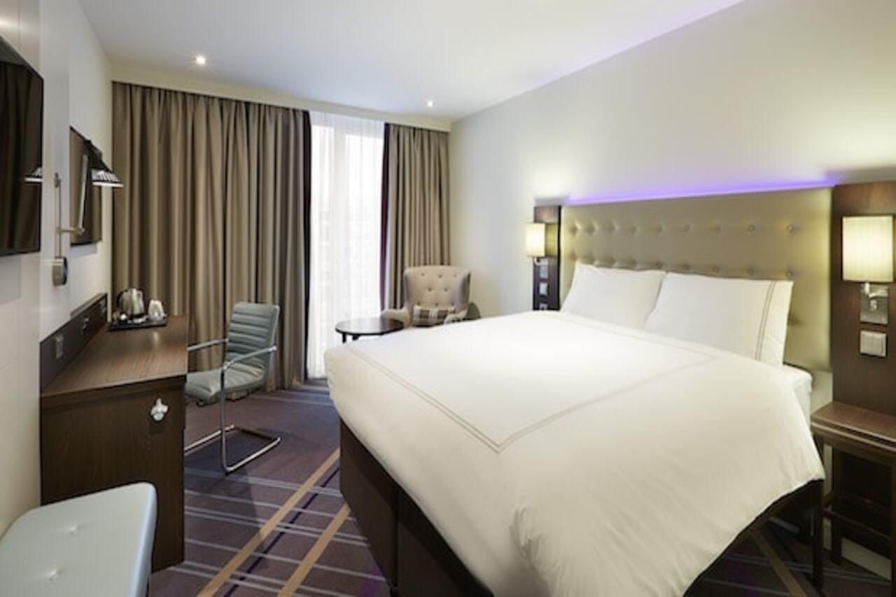 Premier Inn Muenchen City Schwabing エクステリア 写真