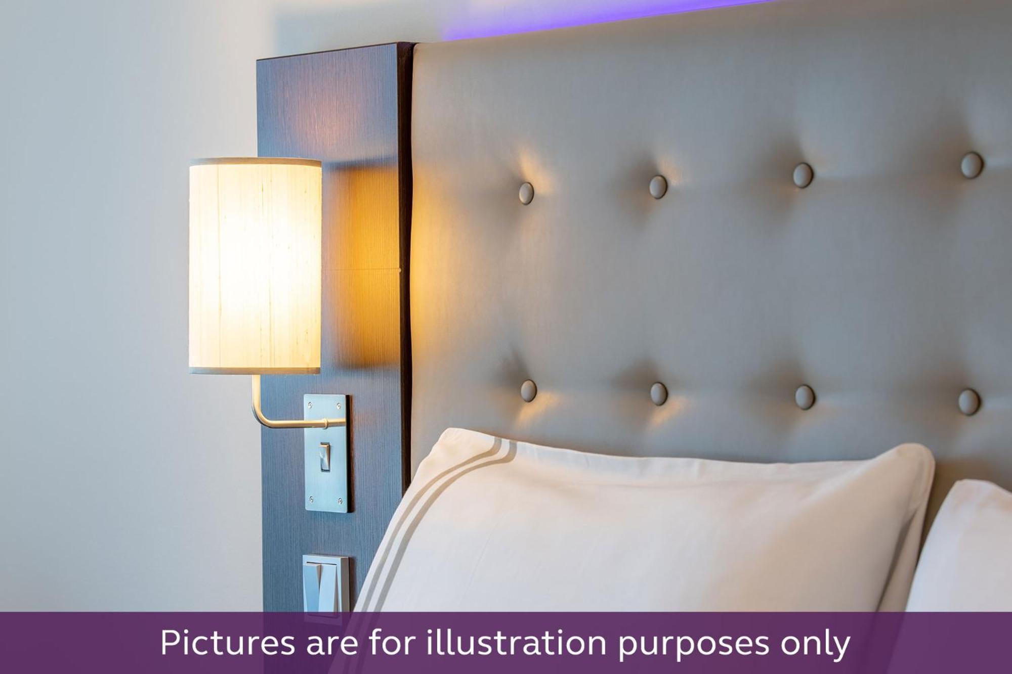 Premier Inn Muenchen City Schwabing エクステリア 写真