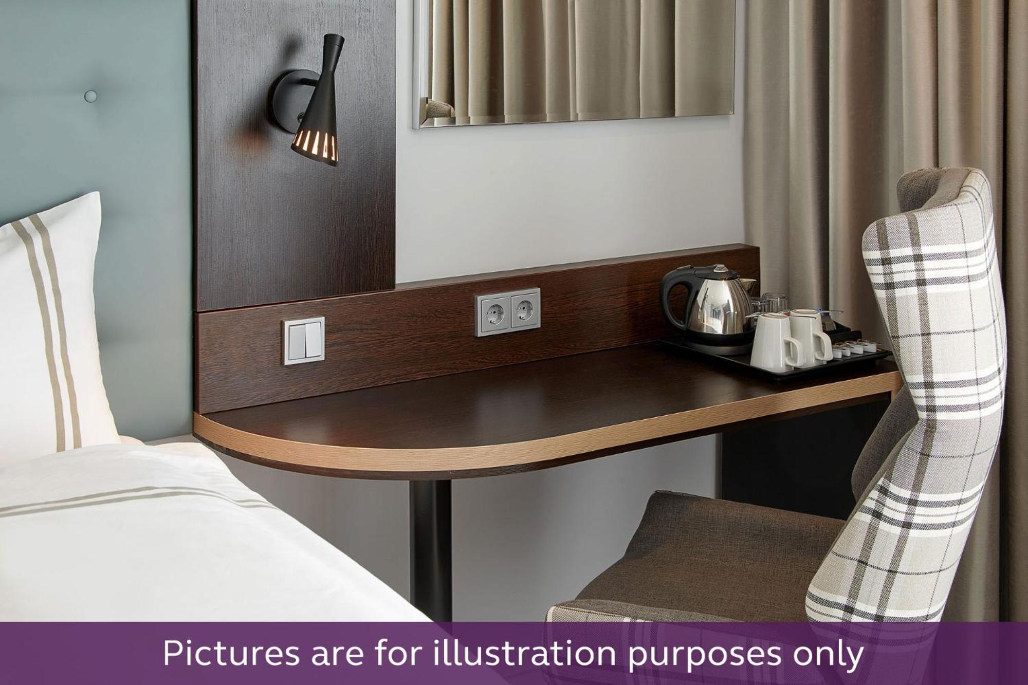 Premier Inn Muenchen City Schwabing エクステリア 写真