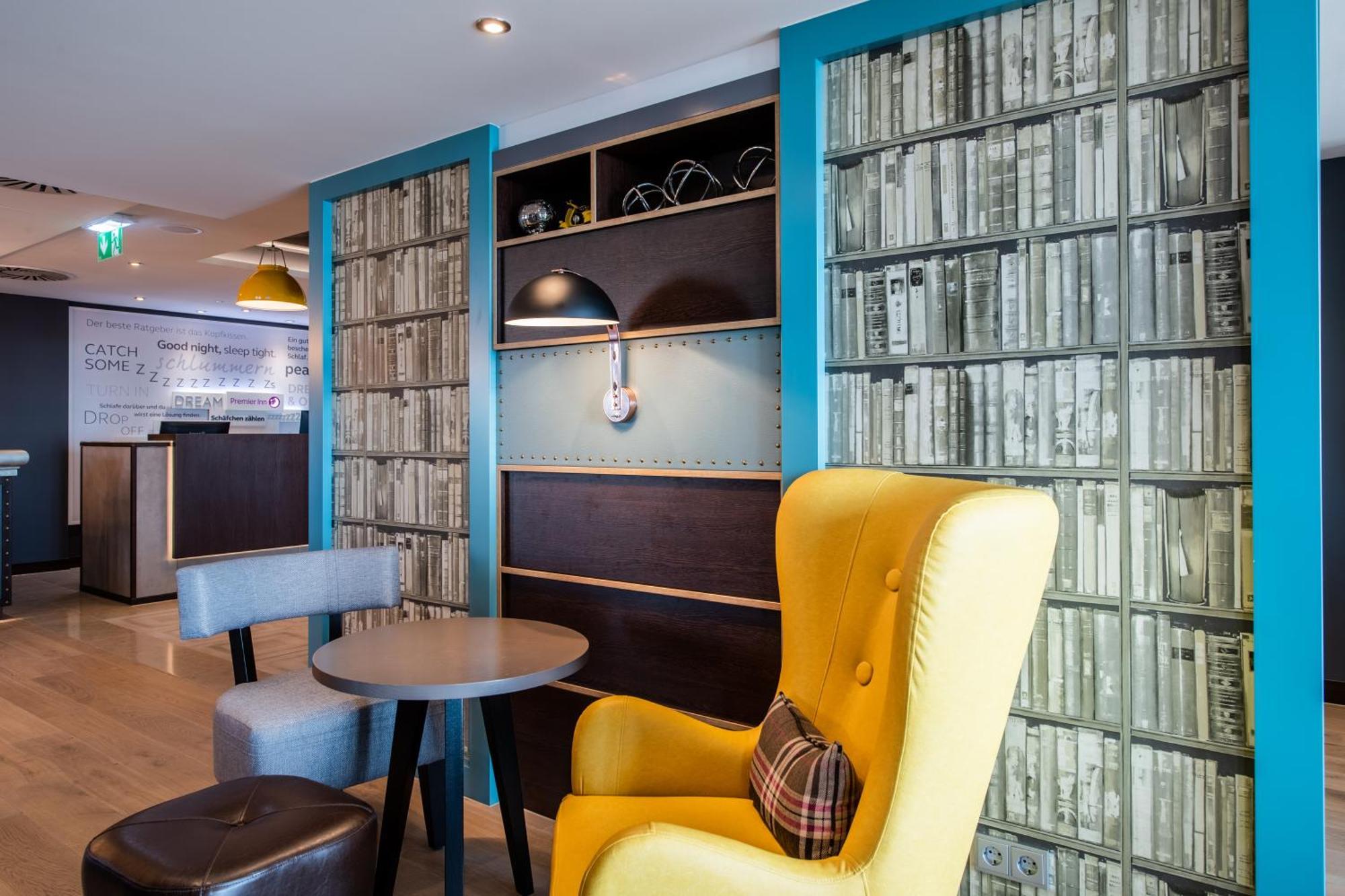 Premier Inn Muenchen City Schwabing エクステリア 写真
